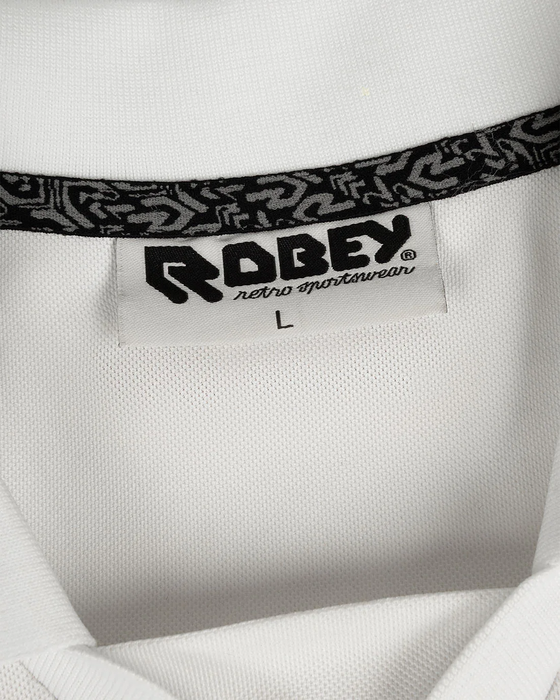 Robey Retro Away Shirt - Image 5