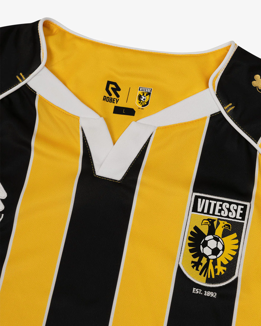Vitesse Home Shirt 25/26 - Image 4